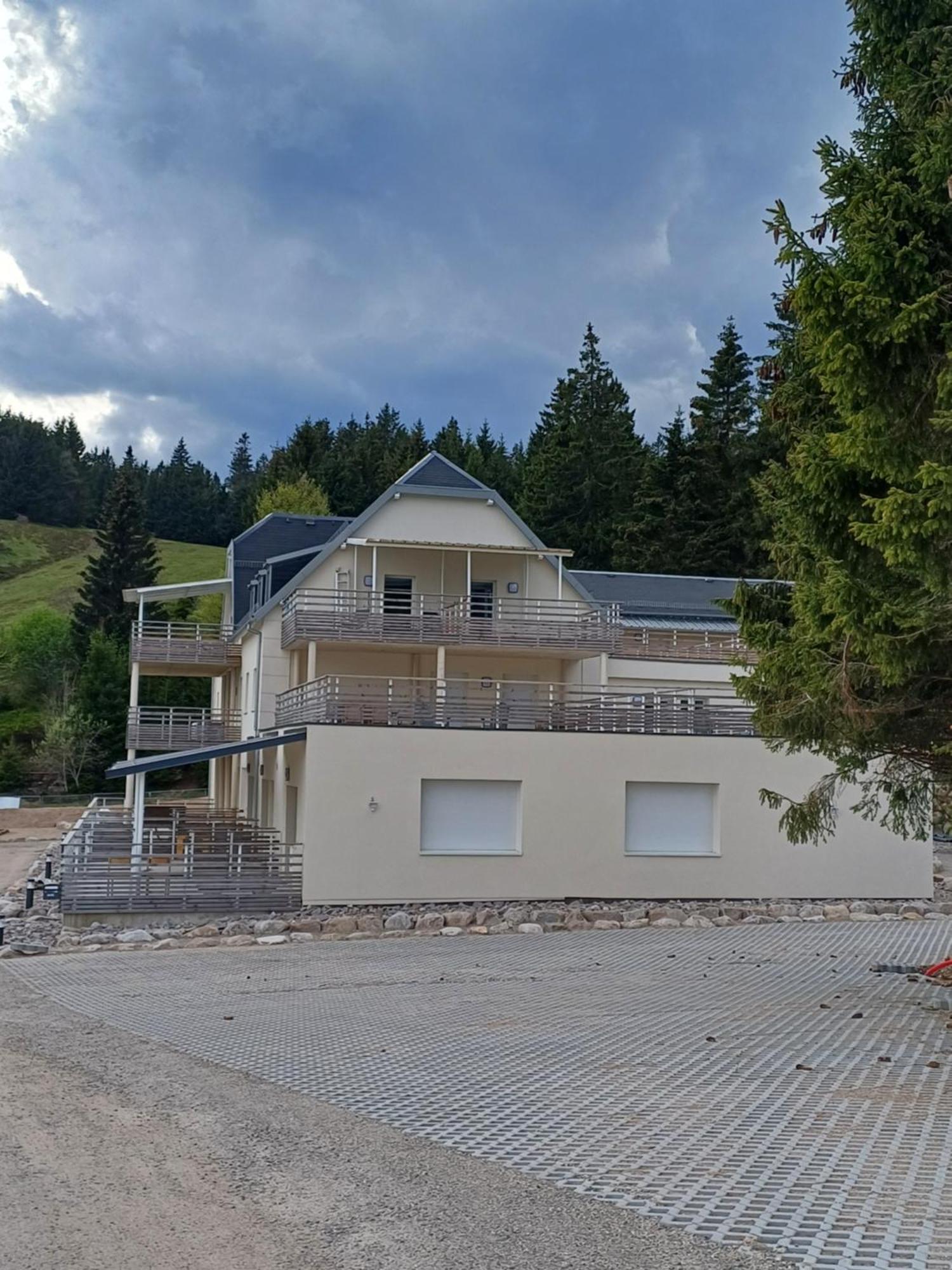 Agreable 3 Pieces Au Lac Blanc Орбе Экстерьер фото